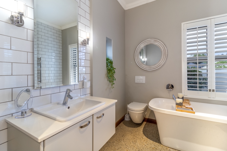 To Let 3 Bedroom Property for Rent in Val De Vie Estate Western Cape